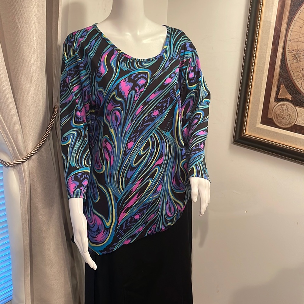 COLLECTIONS ETC COLORFUL TOP SIZE LARGE STRETCHY